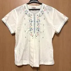 水仙花　daffodil ビンテージ　刺繍　半袖