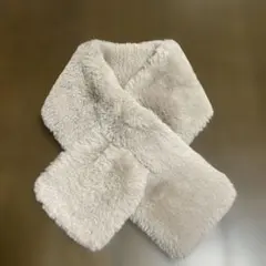 フェイクファー ライトグレー マフラー　ふわもこ　とても暖かい