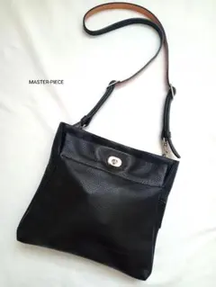 美品　マスターピース　ショルダーバッグ　フラット　スクエア　ユニセックスのサムネイル