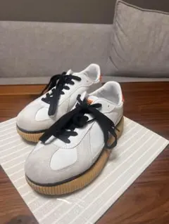 Onitsuka Tiger 厚底スニーカー ホワイト/オレンジ