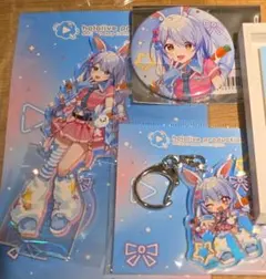 ホロライブ 原宿 綺々羅々ヴィヴィ 兎田ぺこら アクリルスタンド