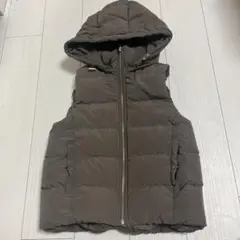 ダウンベスト　GU Sサイズ