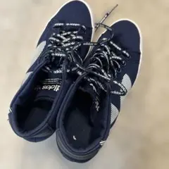 アディダス オリジナル ハイカットインソールスニーカー