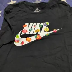 Nike ブラック Tシャツ Sサイズ