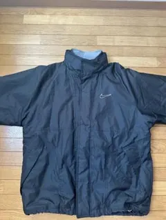 NIKE ナイロンジャケット S 裏キルティング 防寒 ブラック シンプル 人気