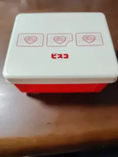 グリコオリジナル　ビスコ サンドイッチケース 赤