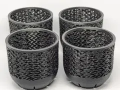黒いプラスチック植木鉢4個セット