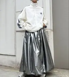 【未使用級】CIAOPANIC TYPY シャイニーバルーンスカート　シルバー