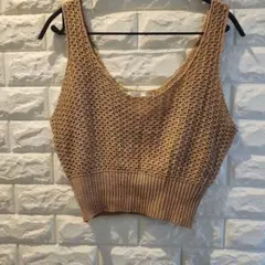 ベージュ 編み込み クロップドビスチェ