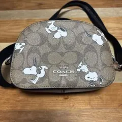 COACH スヌーピー　ショルダーバッグ