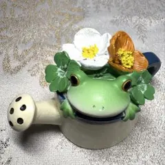 コポタロウ　ジョウロと花