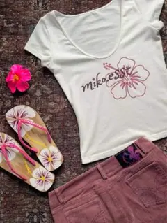 Miko esst Tシャツ