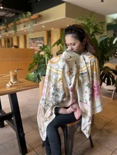 新品 大判スカーフ グレージュ 花柄 360度カバー ポンチョ 授乳ケープ