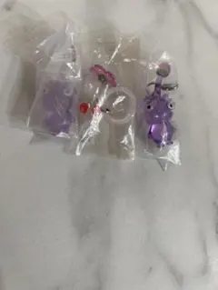 ピクミンめじるしアクセサリーシロピクミン♡紫ピクミン2個セット