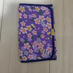 花柄紫色小物入れ