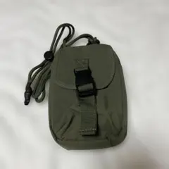 UNIQLO ユーティリティネックポーチ 調整可能ストラップ