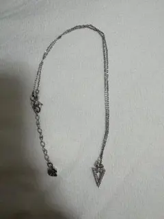 V字型ストーン付きネックレス　スワロフスキー