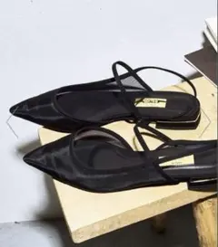 ルタロン　ポインテッドコンビストラップスリングバック