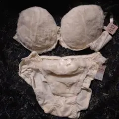 Item thumbnail for item 19ca041e-818c-4d06-ab0b-99784389d030