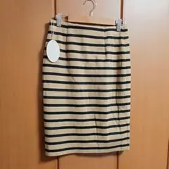 アルキャトル　未使用　ニット地　タイトスカート　茶　黒　ボーダー　11000円のサムネイル
