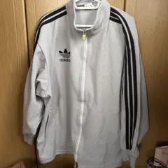 adidasジップパーカーのサムネイル