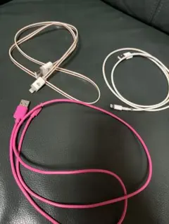 apple 純正 iPhone Lightning ケーブル 光る充電器