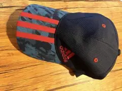 adidas ストライプキャップ ネイビー/レッド