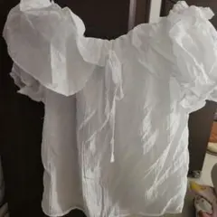 オフショルダー フリルブラウス ホワイト♪のサムネイル