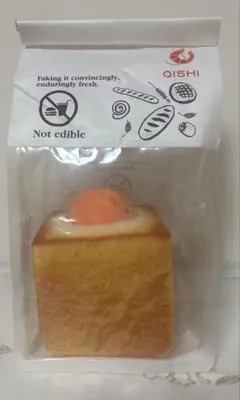 シーイン　食パン　目玉焼き　スクイーズ