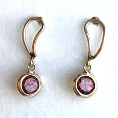 赤色ファセットカットピアス キャッチ無し