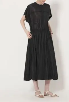 Drawer SUMMER カラミプリーツワンピース　新品 2026年最新】Drawer カラー：ブラック系 レディース 半袖 その他の人気