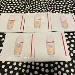 エッセンススキングロウファンデーション130 サンプル　5包