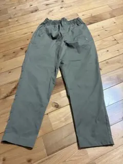 NIKE ウーブンテーパードパンツ オリーブ Sサイズ　HJ1998-222