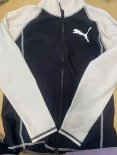 PUMA ラッシュガード ブラック/ホワイト