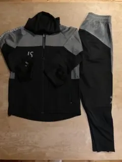 ルースイソンブラ(ジュニア)フード付きジャージ上下150