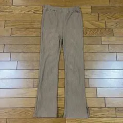 リブニットパンツ