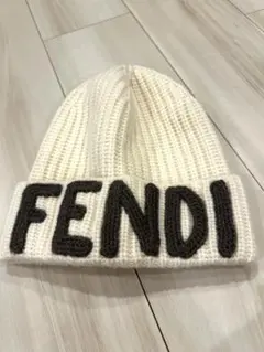 限定価格FENDIニット帽！ 一回ほどしか使用してません。 中古・古着通販】FENDI (フェンディ) ニット帽 ブラック サイズ:240