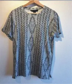 ★大人気★ マークバイマークジェイコブス　★Tシャツ★のサムネイル