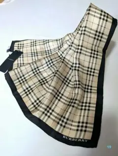 美品 バーバリー シルクスカーフ ノバチェック ホース柄 黒 大判