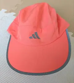 adidas　メンズ、レディース帽子 キャップ ランニング パッカブル値下げ不可