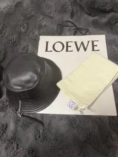 ロエベ レザー ロゴ パッチ フリンジ バケット ハットブラック 57 ロエベ レザー ロゴ パッチ フリンジ バケット ハットブラック 57