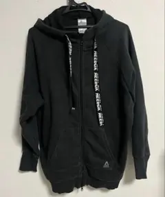 送料込み　Reebokオーバーサイズパーカー