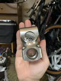 コストカットされる前の時代のトムソンのステム