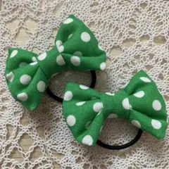 e リボンヘアゴム 緑　グリーン　2個セット ぷっくり　髪ゴム　ベビー　幼児
