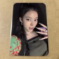 2026年最新】MEOVV トレカの人気アイテム - メルカリ