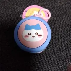 ちいかわ　まんまるミニシリコンポーチ　ハチワレ