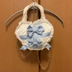 ロリミィ ハート型フリル付きホワイトハンドバッグ - メルカリ