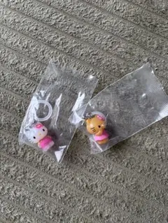 ハローキティ　めじるしアクセサリー　2個セット
