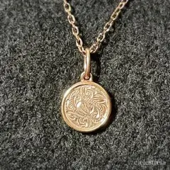 メダルネックレス　ピンクゴールド