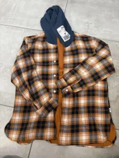 フードネルシャツ